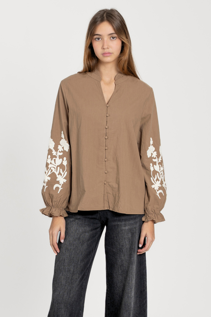 CAMISA ARMONIAS BORDADOS