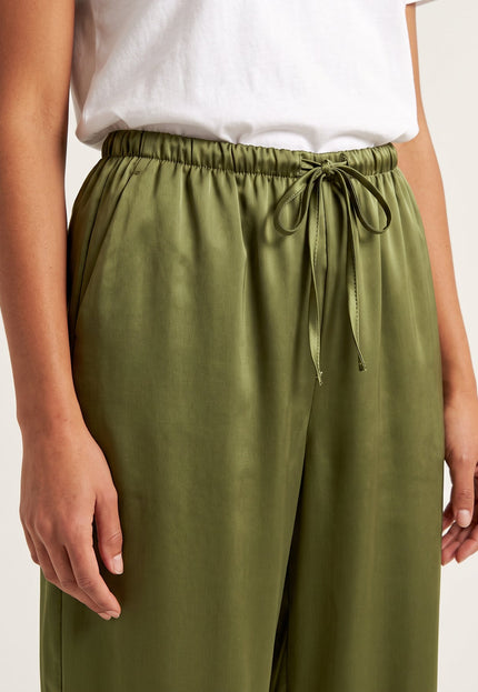 PANTALÓN ARMONIAS SATINADO CAPRI