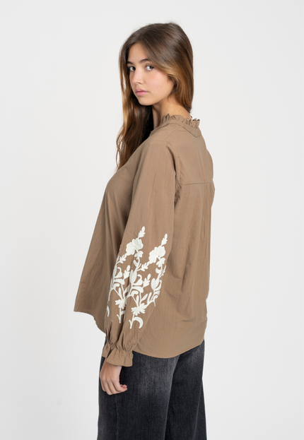 CAMISA ARMONIAS BORDADOS