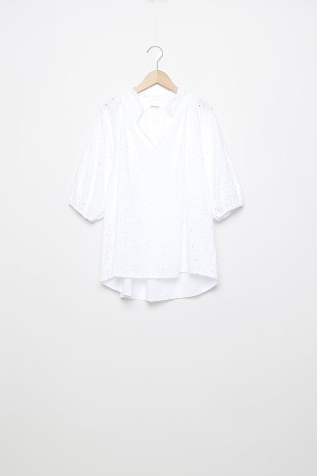BLUSA ARMONIAS BORDADOS