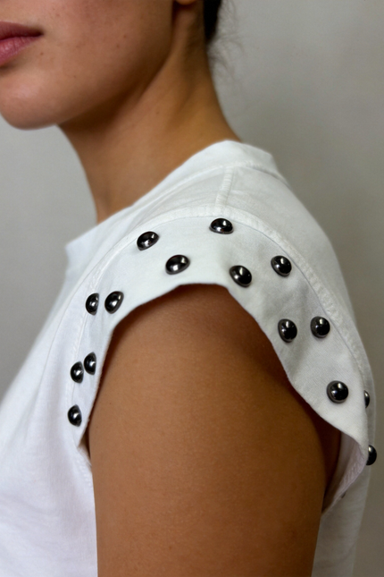 CAMISETA ARMONIAS TEEN TACHUELAS