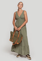 GREEN