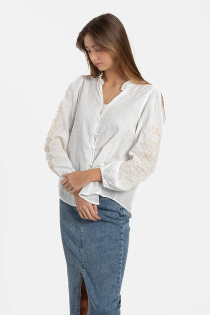 CAMISA ARMONIAS BORDADOS